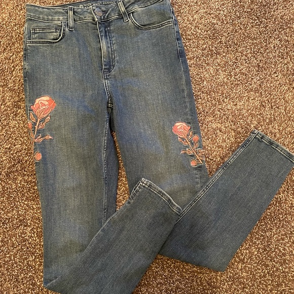 Jeans - Picture 2 of 5